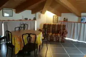 Comfortable Attic With Parking Space in Chiavari, Кьявари