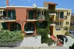 Erodios Apartments, Каливес