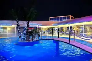 Загородный комплекс «Dolphin Planet Hotel& SPA» в Ярославской области