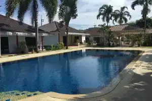 MaikhaoBeach Home, Май Као