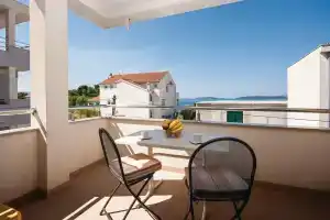 Stunning Home in Brodarica With Wifi and 2 Bedrooms, Бродарица