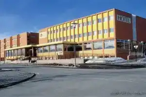 Strand Hotell, Сортланд
