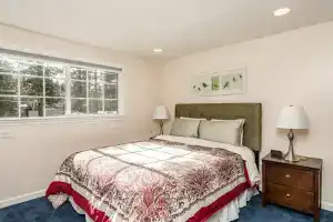 Timeless Tahoe House near Meadow and Lake by RedAwning, Саут-Лейк-Тахо