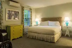 Yellow House Inn, Бар-Харбор