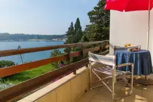 Apartment Marijana With a sea View, Пула