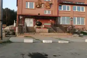 Гостиница «Три медведя» в Нижнесергинском районе