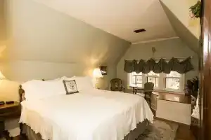 1899 Wright Inn & Carriage House, Ашвилл