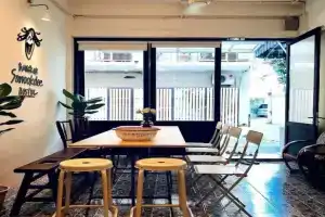 Bangkok Sanookdee Hostel, Бангкок