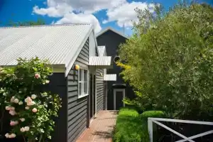 Boatshed Villa Yellow Door, Дейлсфорд