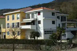 Villa Kubo, Ловран