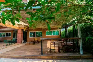 Dd Place, Супхан-Бури