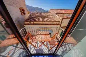 Balcone Rugiada, Чефалу