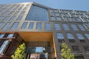 Global Luxury Suites in South End, Бостон
