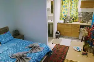 Pleasure Room 4 by The Sea, Перисса