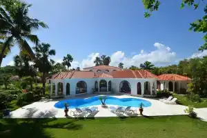 Villa Almendra, Сосуа