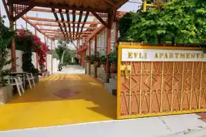 Evli Apartments, Ретимно
