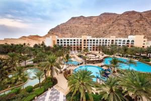 DoubleTree by Hilton Muscat Al Waha, Маскат
