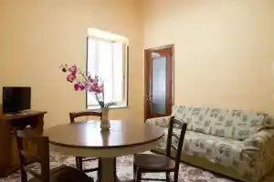 Ortensia Apartment, Чефалу
