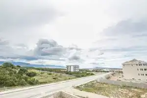 Comfortable Apartment in Novalja near Zrče Beach, Новаля