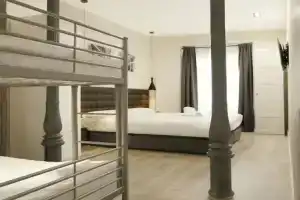 Woohoo Rooms Hortaleza, Мадрид