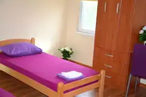 Apartment Luxury Explorer, Подгорица