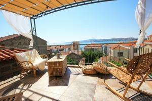 Отель «Hekatonisa Ayvalık Otel», Айвалык