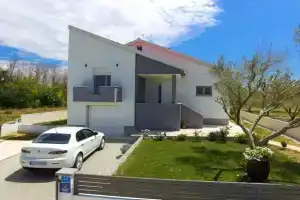 Guest House Ana, Привлака