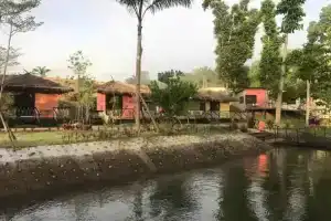 The Raft Land, Канчанабури