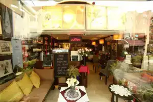Riviera Karon, Карон