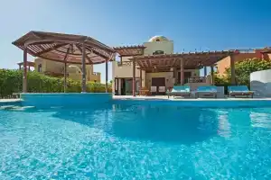 Villa in El Gouna with Pool, Эль-Гуна