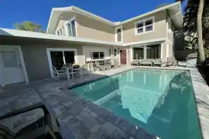 Forever Sunshine IX - Weekly Beach Rental 9 Bedroom Apts, Клируотер Бич