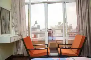 Sun Apartment & Guest House, Патан