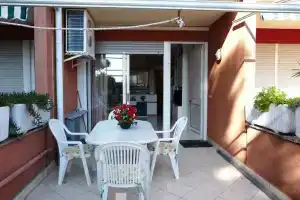 Casa Clelia, Лаванья