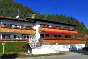 Landhotel Christina, Пфронтен