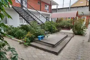 Гостиница у Петровича, Витязево