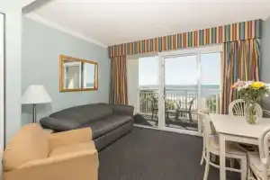Palms Resort by Elliott Beach Rentals, Миртл Бич