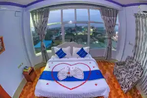 Shwe Hnin Si Hotel, Мандалай