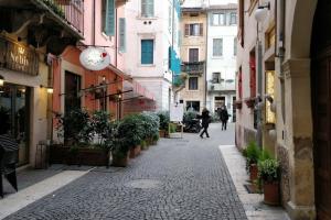 Bright Apartments Verona - Borsari Historical 1, Верона
