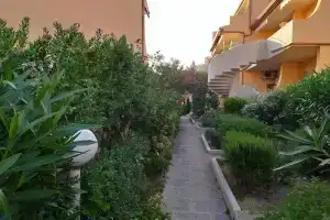 Villa Elisa, Бадези