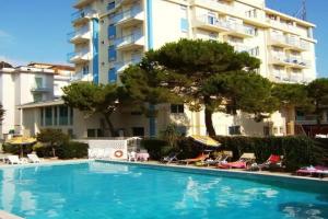 Hotel «Bolivar», Лидо-ди-Езоло