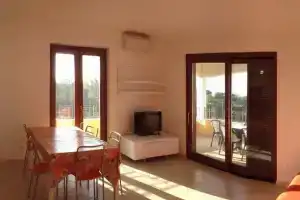 Continent Sardinia, Фертилия