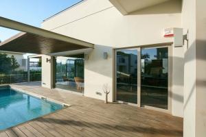 Spectacular Modern Art Villa with Private Pool, Ханья