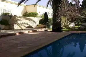 Villa With 4 Bedrooms in Hammamet, With Wonderful sea View, Private Pool, Enclosed Garden, Хаммамет