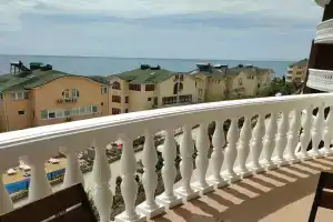 Гостиница у моря, Рыбачье