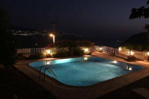 Green Royal 2 Villa- 6 Beds With Private Pool, Гюмбет