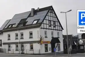 Hotel «am Maibaum», Нойенраде