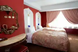 Arabian Art Hotel and Gallery, Камогава