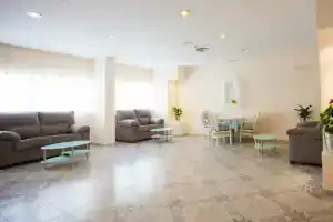 Hotel «Cassandra», Л'Аренал