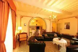 Palazzo Barbini, Кастильоне-дель-Лаго