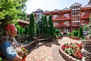 Гостиный двор на Совхозном 5